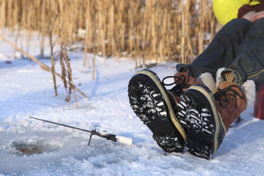 https://www.jnrresources.com/wp-content/uploads/2020/08/winter-fishing-boots.jpg