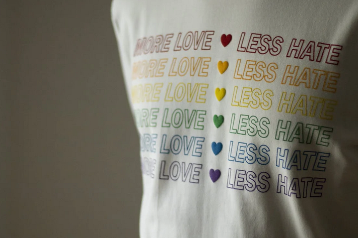 slogan tee